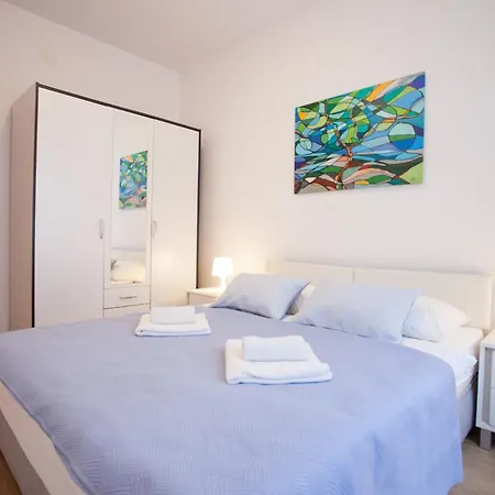 Apartment Aura Maris With Pool & Parking *